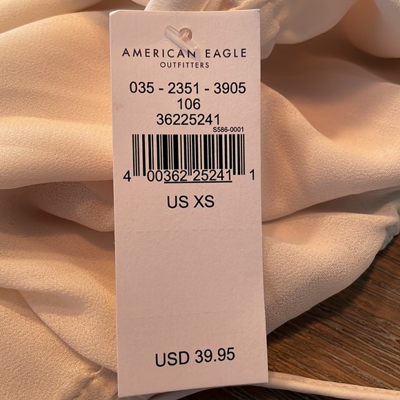 American eagle, brand new, cream, tank top, crop top - Picture 5 of 5